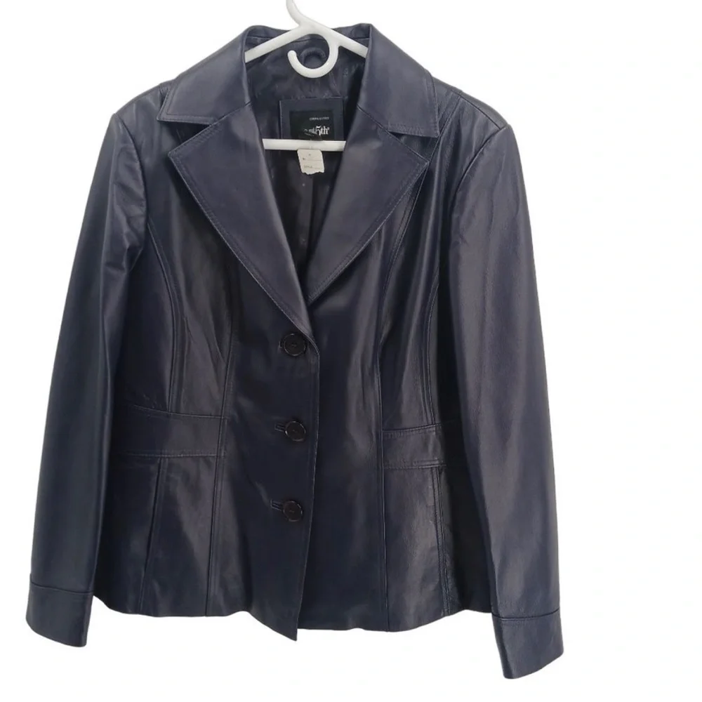 EAST 5TH WOMENS GENUINE LEATHER BLUE JACKET
SIZE LARGE - Picture 1 of 14